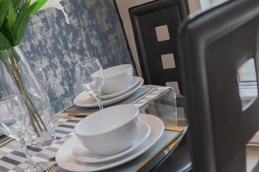 Beautiful Apartment In The Heart Of Belfast!!