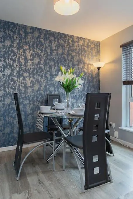 Beautiful Apartment In The Heart Of Belfast!! 0*, Belfast